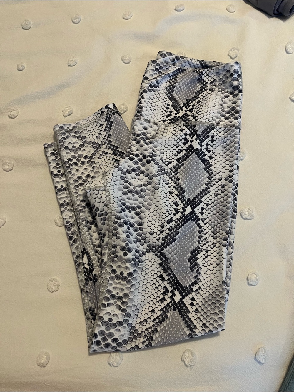 Snakeskin leggings